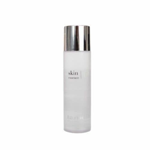 Skin Essence Clear - Soma Laser - Skincare clinic - Pretoria - Customised skin and hair treatments. Stockists of Dermalogica, Lamelle, MD Lash Factor and Heliocare
